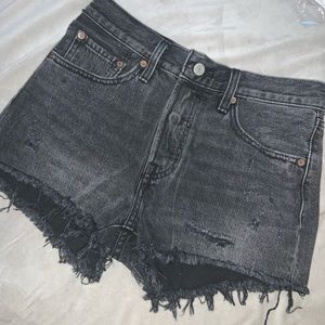 black/grey levi’s 501 shorts